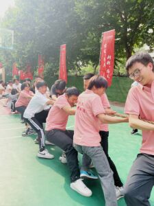 “燃”动盛夏,火力全开|王后雄精品补习学校拔河比赛 “燃”动盛夏,火力全开|王后雄精品补习学校拔河比赛