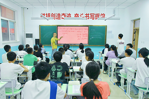 携手与共,突飞猛进!王后雄精品补习学校是如何做到让家长都竖起大拇指? 携手与共,突飞猛进!王后雄精品补习学校是如何做到让家长都竖起大拇指?