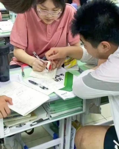 一班一品|王后雄精品补习学校班级文化建设特色展示第二期：圆梦实验（1）班