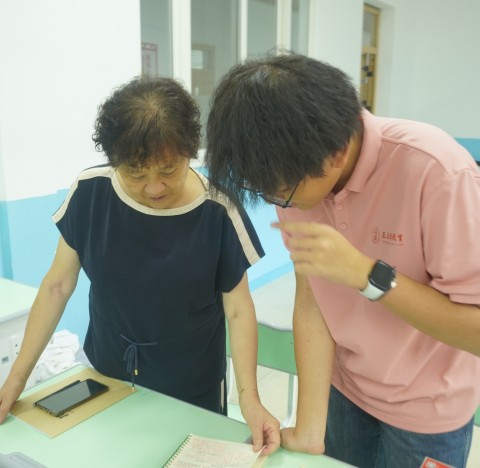 砥砺深耕 踔厉前行|王后雄精品补习学校开展特级教师进校园活动